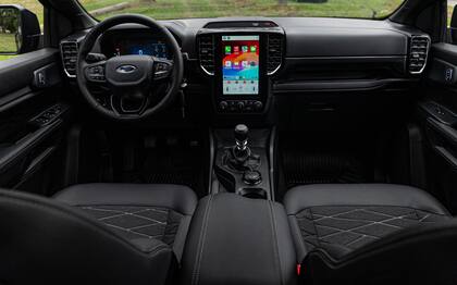 Interior de la Ford Ranger Black