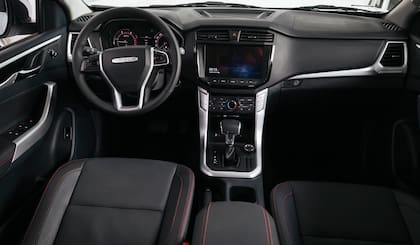 Interior de la Maxus T60 automática