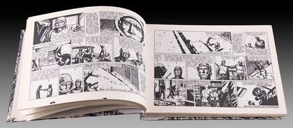 Interior de la primera edición de "El Eternauta" en formato de libro, de 1975