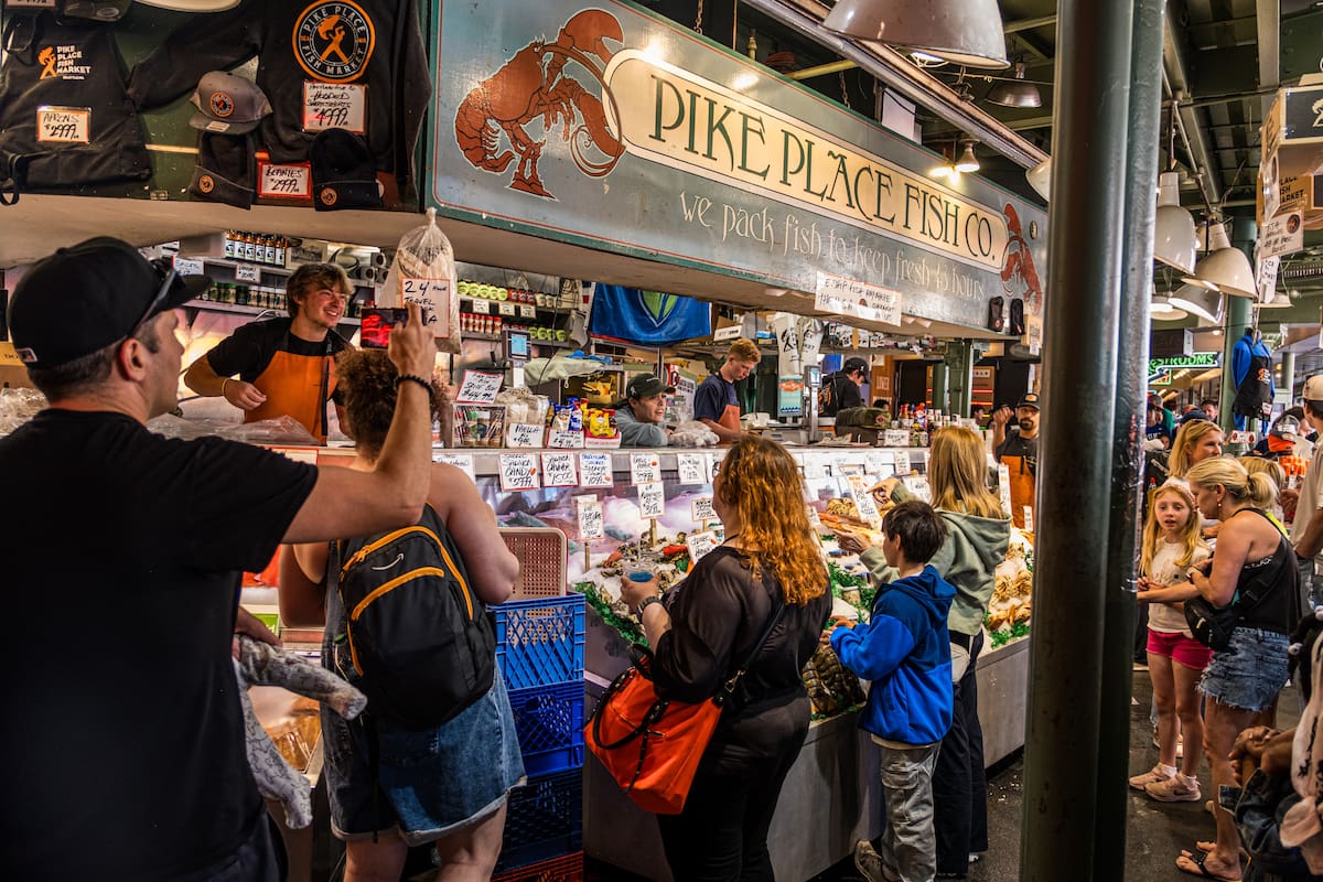 Interior de Pike Place Fish Company