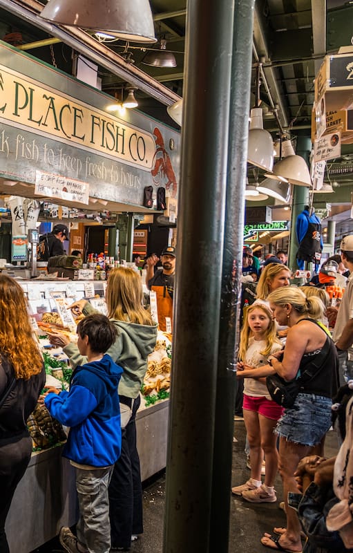 Interior de Pike Place Fish Company