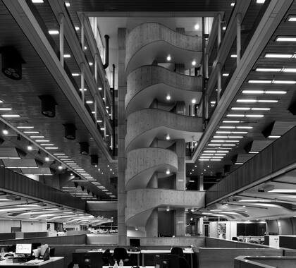Interior del Banco Hipotecario