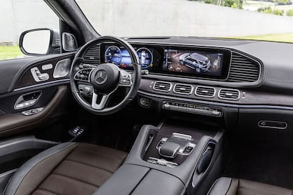 Interior. Elegante y muy tecnológico