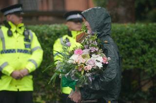 Interrogan a seis sospechosos por ataque letal en una sinagoga en Manchester