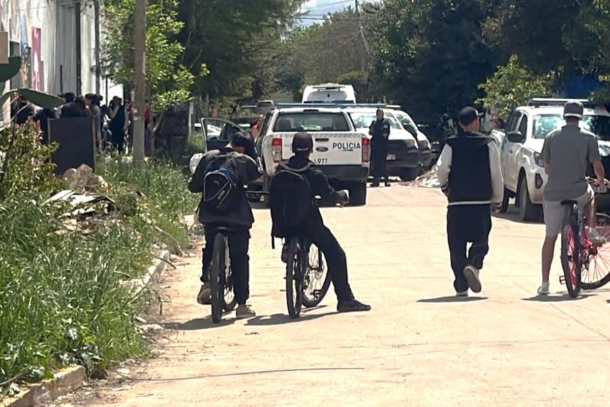 Intervención policial en la escuela de Villa Dorrego, La Matanza
