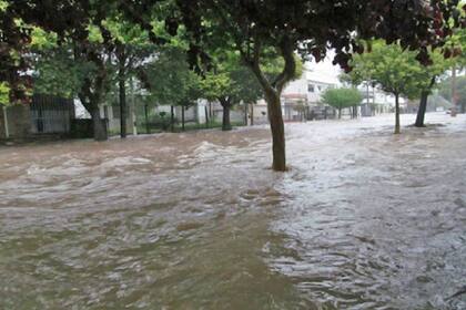 Inundaciones en Córdoba después de lluvias de 250 milímetros