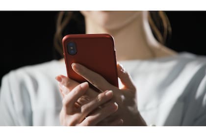 Invadir la privacidad de las personas constituye una forma de acoso