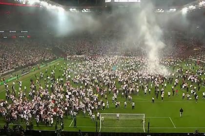 Invasión alemana: así festejaron los hinchas del Eintracht Frankfurt la clasificación a la final de la Europa League