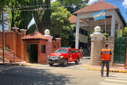 Investigan la muerte de un soldado en la Quinta de Olivos
