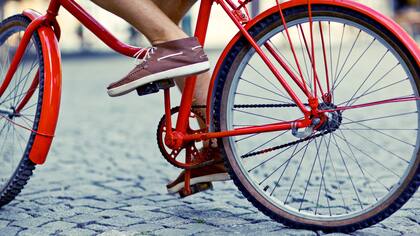 Ir en bicicleta al trabajo tiene más de un beneficio