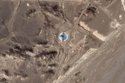 Irán habría realizado prueba de misiles no declarada, según fotos satelitales analizadas por AP