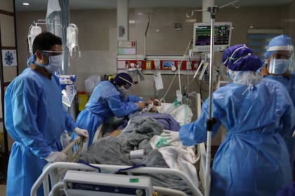 Irán supera los 3.000 fallecidos por coronavirus tras sumar 138 víctimas más
