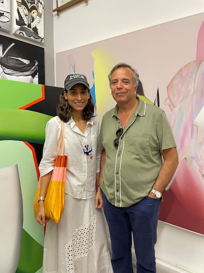 Irene Gelfman, curadora global de Pinta, y Diego Costa Peuser, fundador de la plataforma que impulsa el arte latinoamericano en el mundo