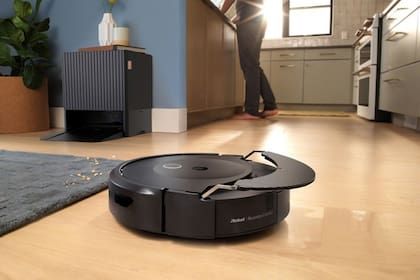 iRobot fue la compañía pionera en las aspiradoras robot; ahora se declaró en bancarrota y espera ser adquirida por una firma china