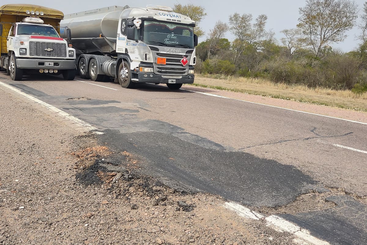 Irregularidades causadas por parches protuberantes en la ruta nacional N°34