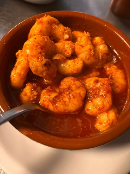 Irresistibles gambas al ajillo, uno de los platos más pedidos