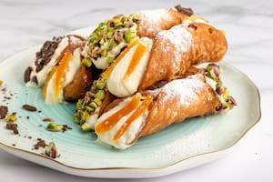 Irresistibles, los cannoli se destacan en el renovado auge de la pastelería italiana.