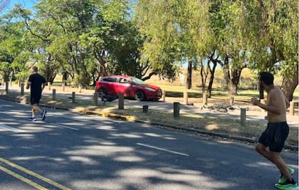 Irresponsabilidad al volante en Palermo (@adriangluck)