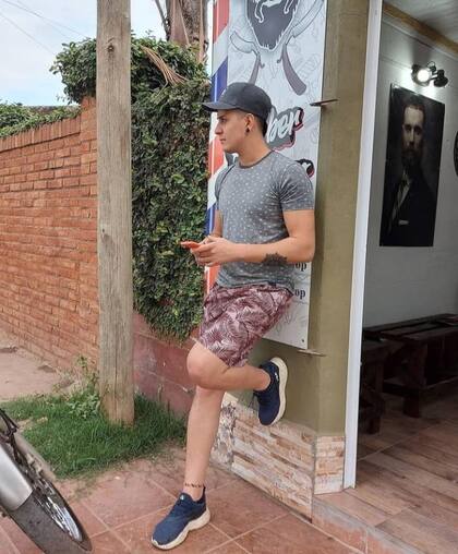 Isaac Muñoz, de 23 años, era dueño de una peluquería en Capitán Bermudez y fue asesinado de un disparo en un asalto