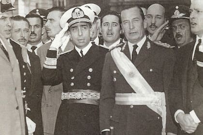 El almirante Rojas y el general Aramburu, en 1956