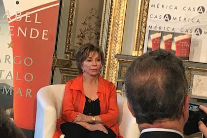 Isabel Allende, ayer, en la presentación de su nuevo libro en Madrid