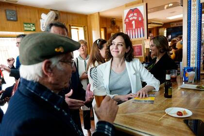 Isabel Díaz Ayuso, presidenta de la Comunidad de Madrid, mantuvo la economía en marcha durante la pandemia y ganó popularidad