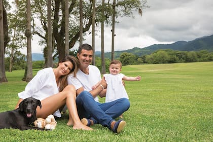 Isabel Macedo, Juan Manuel Urtubey Y su hija belita. Salta.