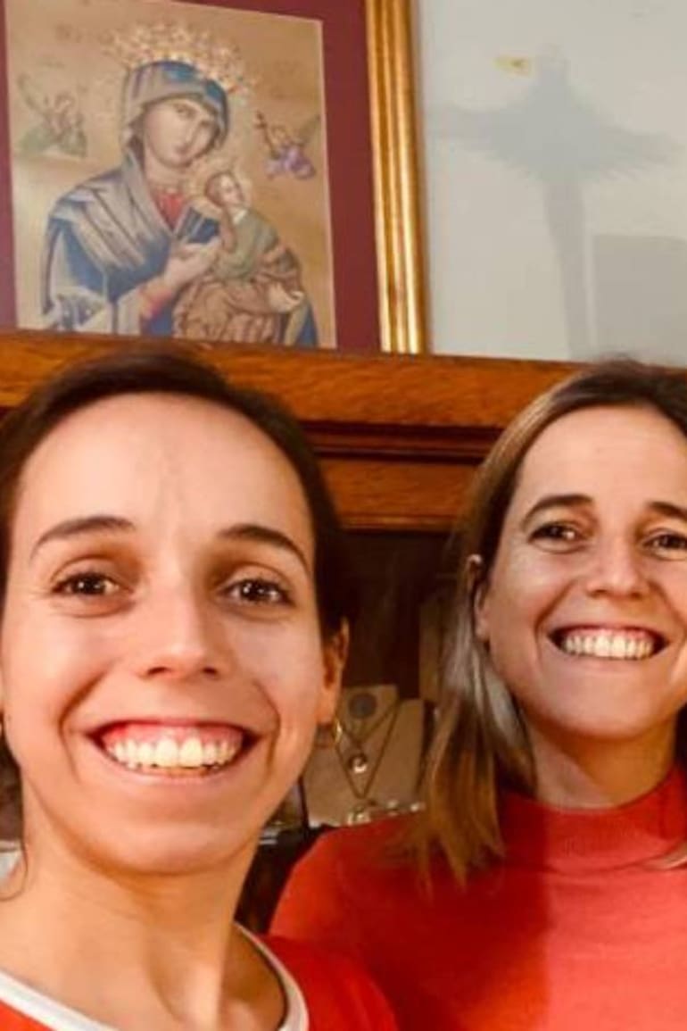 Isabel, Teresa y su mamá, María Teresa, que comenzó de a poco una santería que hoy es el orgullo de la familia