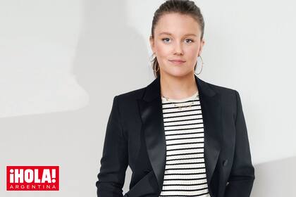 Isabella suele lookearse con trajes a medida. Hace un tiempo protagonizó una producción de fotos con uno de Paul Smith que ya había lucido su madre Mary de Dinamarca en varias oportunidades.