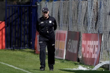 Ischia empieza a definir el equipo