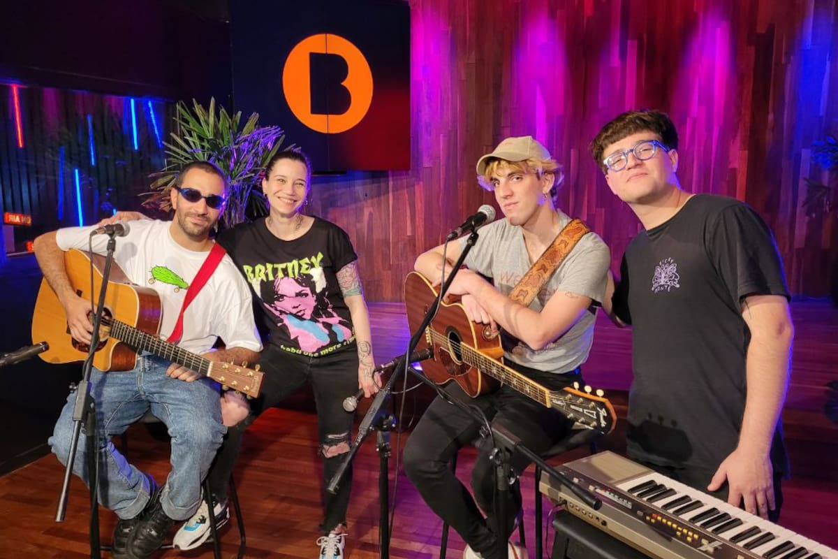 Isla de Caras, en un mano a mano con Jowi Campobassi en Radio Berlín