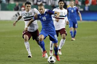 Nigeria volvió a sorprender; Croacia e Islandia, en deuda