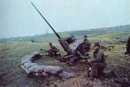 Soldados en plena guerra de Malvinas
