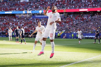 Ismael Saibari celebra el gol que le dio la victoria a Marruecos ante Escocia