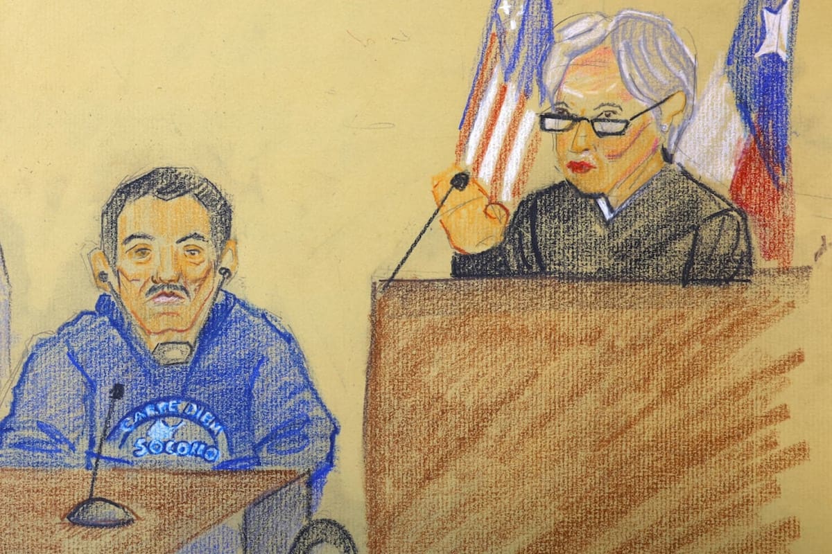 ismael Zambada García, sentado en una silla de ruedas, comparece en un tribunal federal de El Paso, Texas