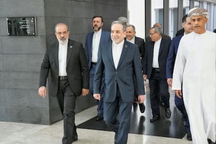 Israel dice que Netanyahu se reunirá con Trump el miércoles para hablar sobre negociaciones con Irán