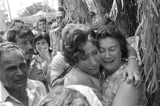 Israel divulga documentos clasificados sobre operación en Entebbe para liberar a más de 100 rehenes