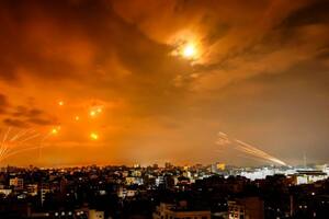 Israel fue sorprendido con el lanzamiento de cientos de cohetes desde Gaza