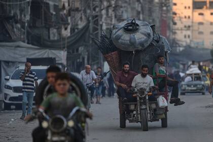 Israel reducirá o detendrá pronto la ayuda en el norte de Gaza mientras intensifica su ofensiva