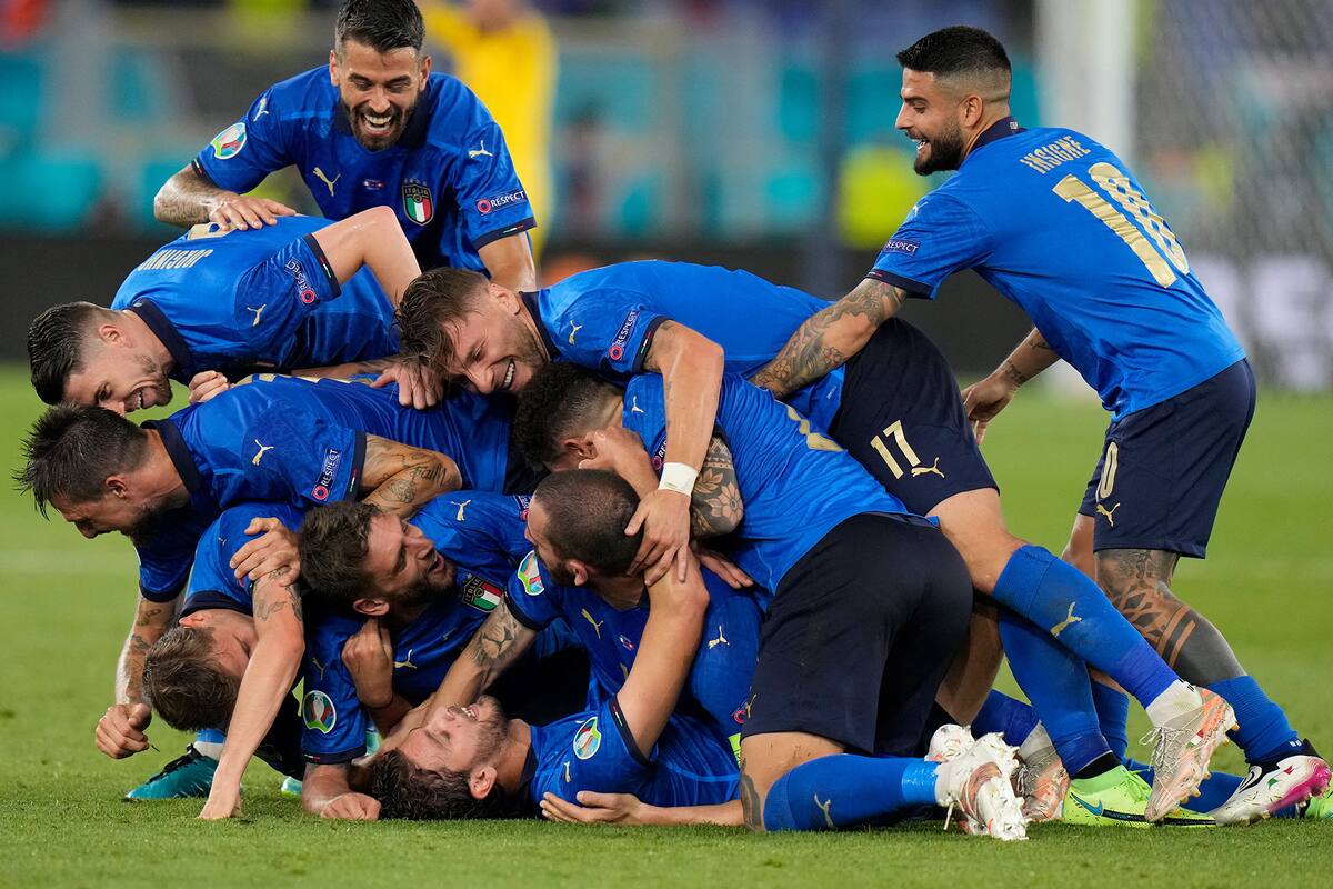 Italia jugó un gran partido, goleó a Suiza por 3 a 0 y se clasificó a los octavos de final de la Eurocopa 2020