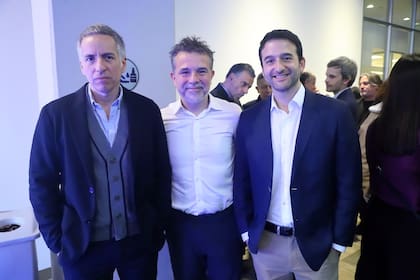 Iuri Izrastzoff junto a Juan Manuel Vázquez Blanco y Fabián Achával