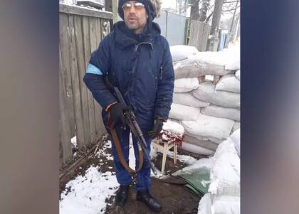 Ivan, en el punto de control del número 31 de la calle Yablunska