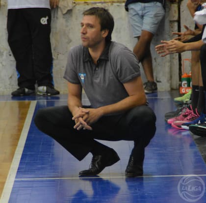 Iván Najnudel en su debut como DT de Echagüe