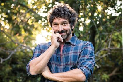 Iván Noble atacó por Twitter a Juan José Campanella por su postura política