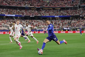 Harry Kane pone en ventaja a Inglaterra ante Croacia con un penal que tuvo que ejecutarse dos veces