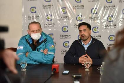 Iván Villagrán junto al ministro de Seguridad bonaerense, Sergio Berni