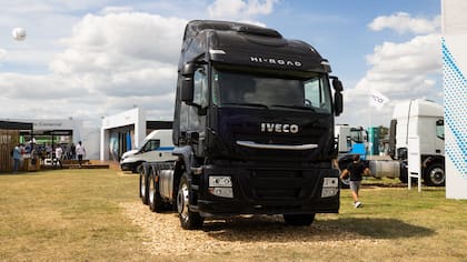IVECO Hi-Road AT 460.