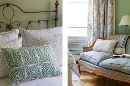 Izq.: Detalle de los almohadones de la cama (Angelina Linen). Der.: Sillón comprado en un anticuario.