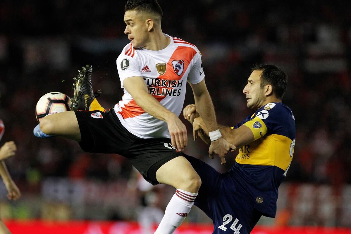 Izquierdoz y Borré, un duelo repetido durante la noche copera