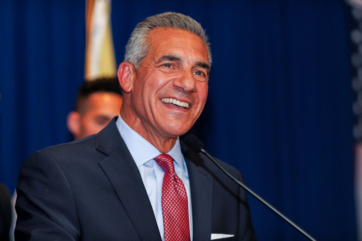 Jack Ciattarelli es un empresario fundador de dos negocios exitosos en Main Street en Nueva Jersey